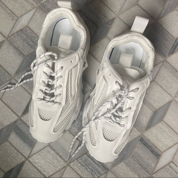 white chunky sneakers - Picture 11 of 12